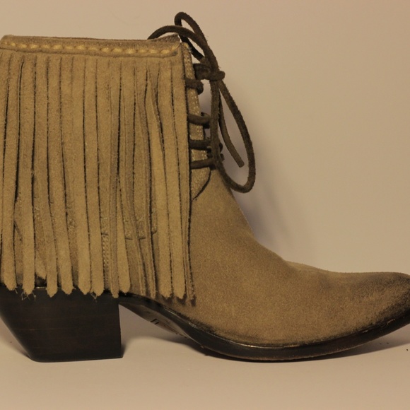 Frye Shoes - FRYE Sacha Fringe Chucca Lace Up Pointed Toe (6B)